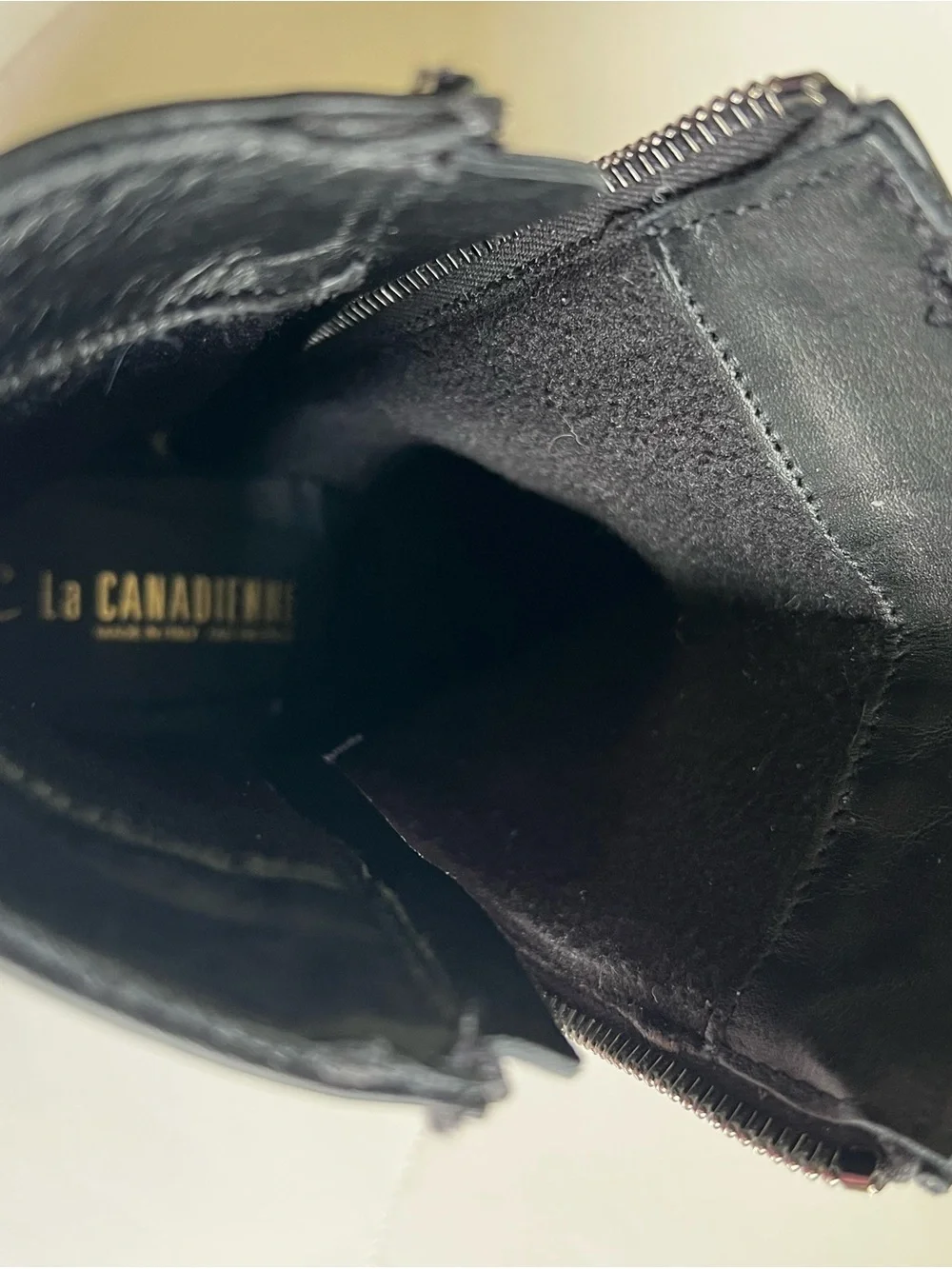 La Canadienne Crew Women's Black Leather Ankle Boots - size 7